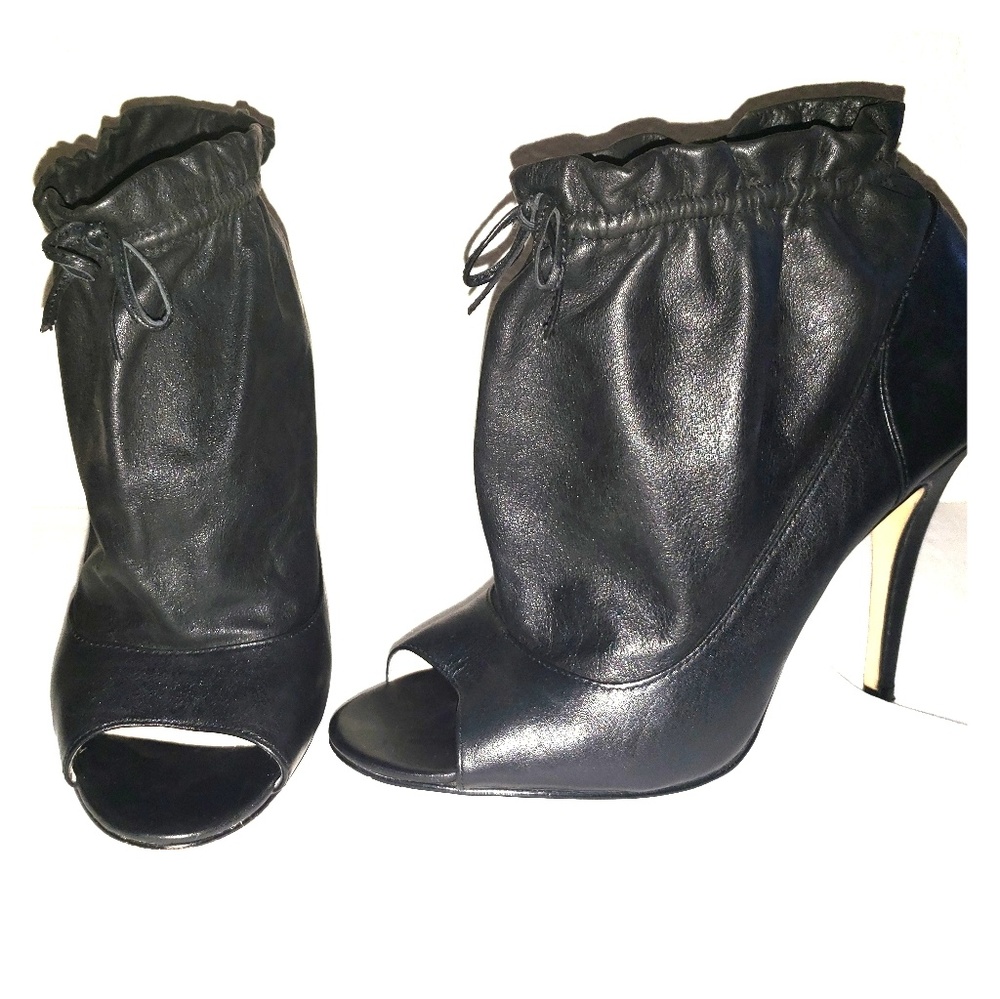 Leather bootie